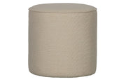 ronde hoge poef in écru teddystof is van het merk Be Pure Home van Vtwonen. Deze collectie vind je terug bij De Houten Kruik, interieurwinkel  en online webshop van twee zussen uit Knokke-Heist 